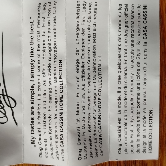 Stunning Oleg Cassini AQUA Blue DIAMOND Cut Crystal Paperweight - Picture 6 of 7